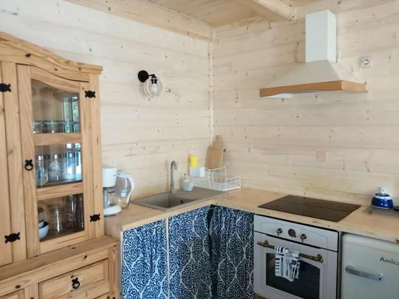 Swiety Spokoj Laka I Woda Pozezdrze Esterno foto
