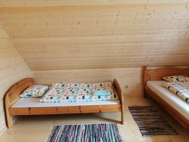 Swiety Spokoj Laka I Woda Pozezdrze Esterno foto
